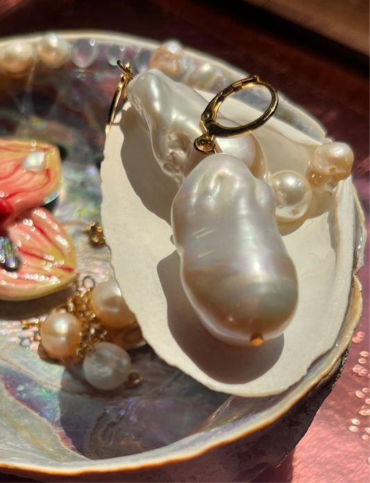 Moon Tears Pearl Earrings